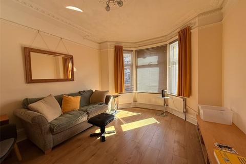 4 bedroom semi-detached house to rent, Coventry Road, Southampton, Hampshire, SO15