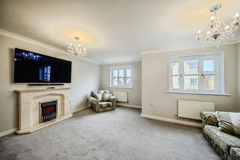 4 bedroom end of terrace house for sale, Lakeside Way, Nantyglo, EBBW VALE