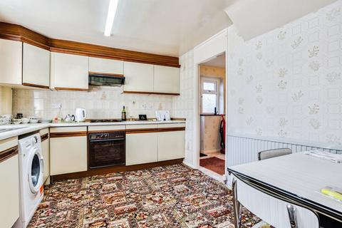 3 bedroom semi-detached house for sale, Regina Crescent, Havercroft, Wakefield