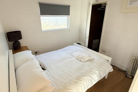 2 bedroom chalet for sale, New Lydd Road, Camber TN31