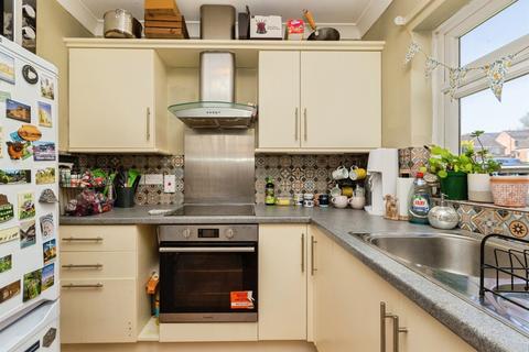 1 bedroom ground floor flat for sale, Abbot Ridge, Long Crendon, Aylesbury