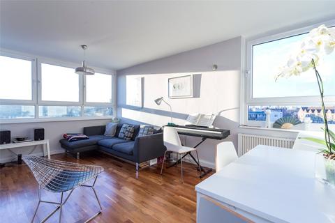 2 bedroom apartment for sale, Roman Road, London