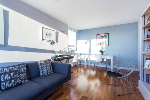2 bedroom apartment for sale, Roman Road, London