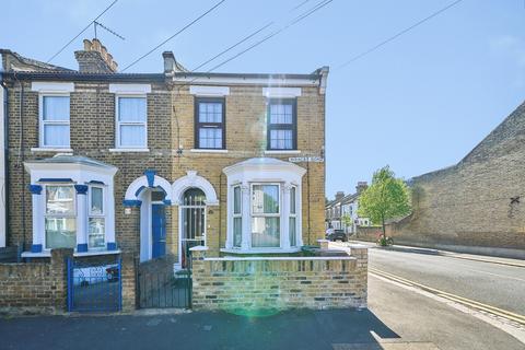 Wragby Road, London, E11