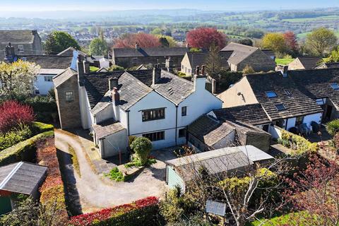 3 bedroom cottage for sale, Towngate, Hipperholme HX3