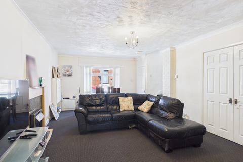 2 bedroom end of terrace house for sale, Mansfield Street, Ashton-under-Lyne, OL7 0HF