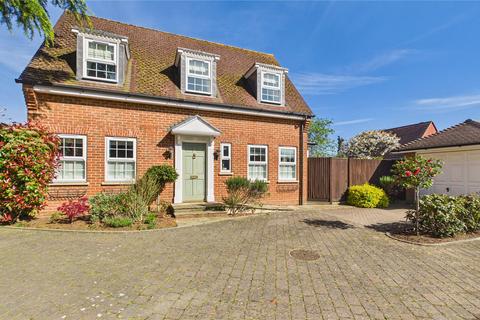 3 bedroom detached house for sale, Cedar Gardens, Woking GU24