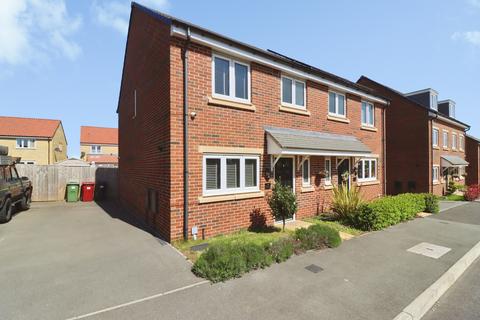 3 bedroom semi-detached house for sale, Hodding Road, Worksop, S80