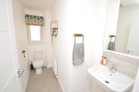 3 bedroom semi-detached house to rent, Rothes Place, Slackbuie, Inverness, IV2