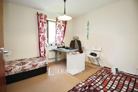 2 bedroom duplex for sale, Bergamot Gardens, Walnut Tree, Milton Keynes