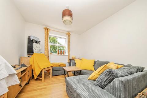 2 bedroom apartment for sale, Bramley Hill, Ipswich