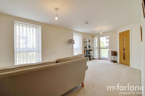 2 bedroom flat for sale, Lowry Way, Swindon SN3