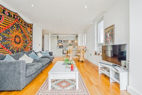 2 bedroom apartment for sale, The Hayes, Cardiff