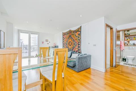2 bedroom apartment for sale, The Hayes, Cardiff