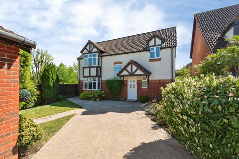4 bedroom detached house for sale, Campbell Close, Buntingford