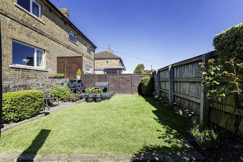 4 bedroom semi-detached house for sale, Highfield Avenue, Halifax HX4