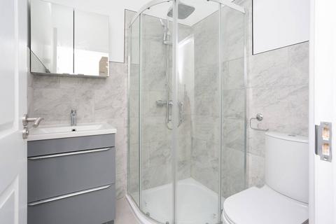 1 bedroom flat to rent, Sparrows Herne, Watford, Bushey, WD23