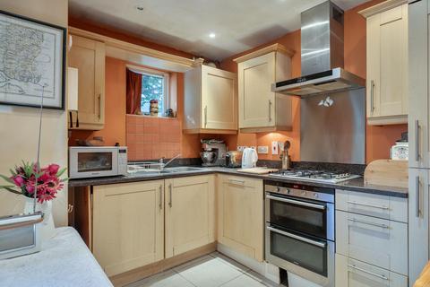2 bedroom flat for sale, St. Cross Road, Argyll Court, SO23