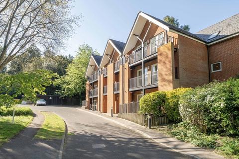 2 bedroom flat for sale, St. Cross Road, Argyll Court, SO23
