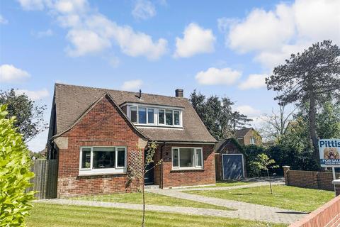 3 bedroom chalet for sale, Pellhurst Road, Ryde PO33