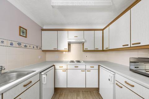 1 bedroom retirement property for sale, Mount Hill, Epsom KT18