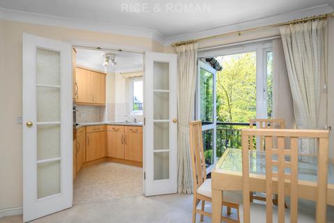 1 bedroom retirement property for sale, Station Road, Addlestone KT15