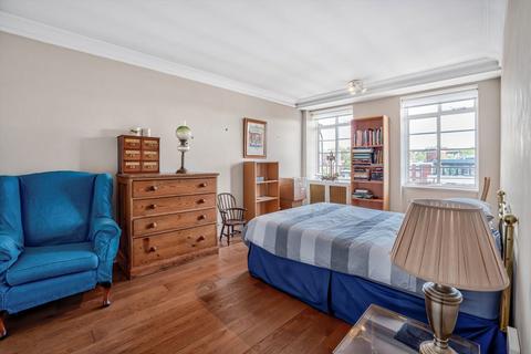2 bedroom flat for sale, Finchley Road, London NW3