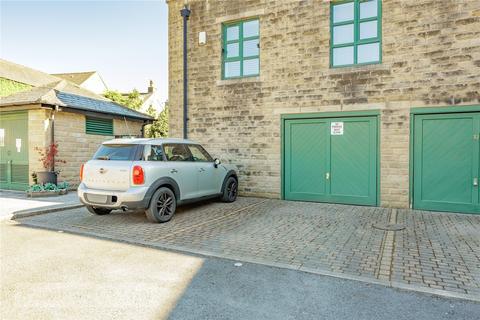 2 bedroom apartment for sale, Mill Street, Uppermill, Saddleworth, OL3
