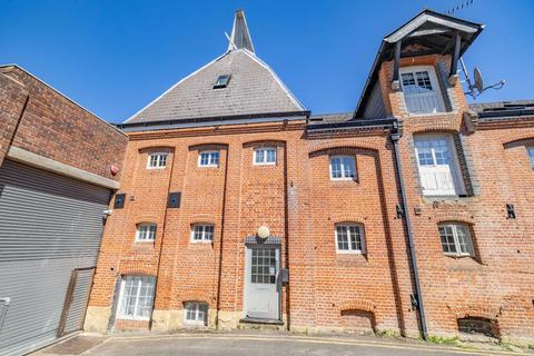 1 bedroom flat for sale, The Maltings, Roper Road, Canterbury, Kent, CT2