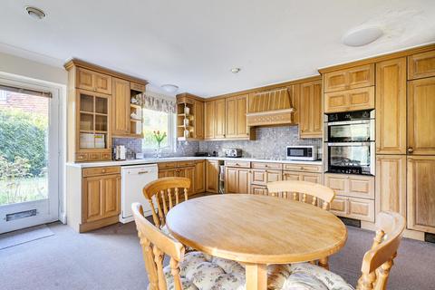 4 bedroom detached bungalow for sale, Millditch, Bratton