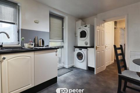 2 bedroom ground floor flat for sale, Glenroy Street, Cardiff