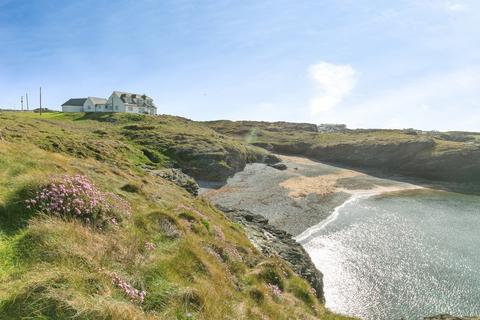 4 bedroom detached house for sale, Lon Isallt, Trearddur Bay, Holyhead, Isle of Anglesey, LL65