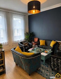 1 bedroom apartment to rent, Lucius Street, Torquay, Devon, TQ2