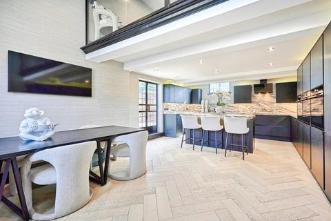 4 bedroom mews for sale, Hill Hall, Epping CM16