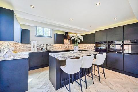 4 bedroom mews for sale, Hill Hall, Epping CM16