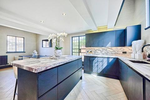 4 bedroom mews for sale, Hill Hall, Epping CM16