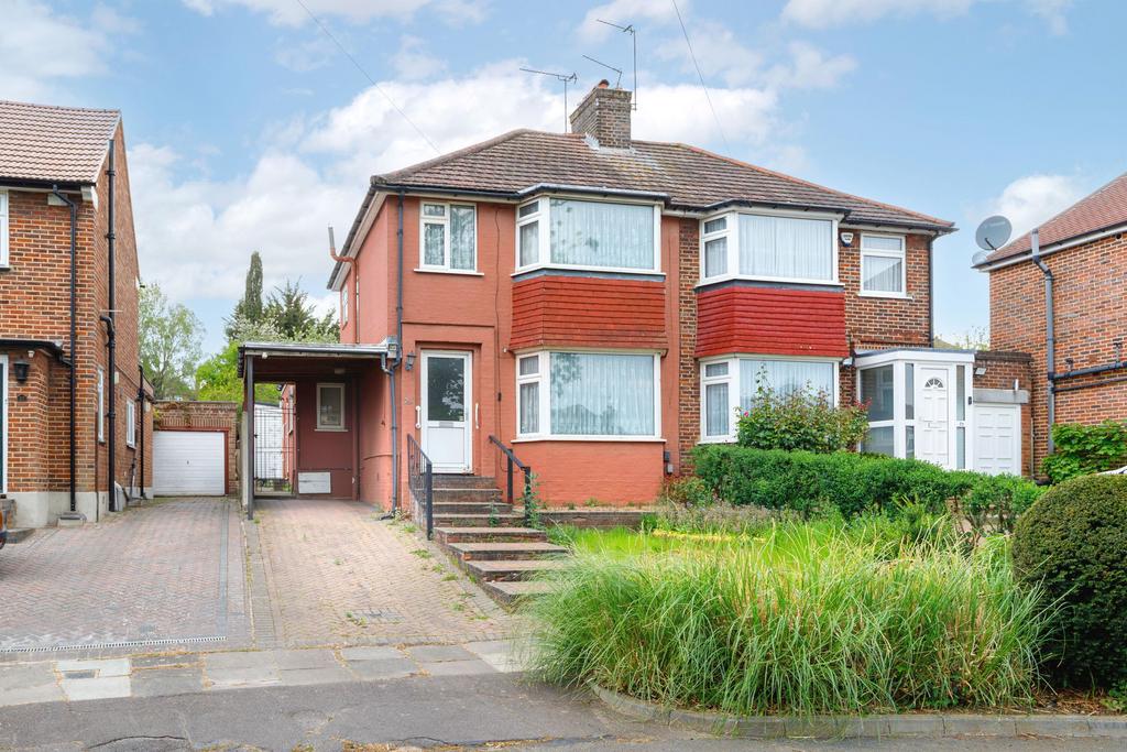 Semi-detached house exterior, driveway