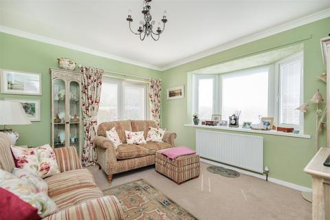 3 bedroom semi-detached bungalow for sale, Acomb Avenue, Seaton Delaval, NE25