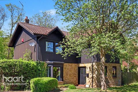4 bedroom detached house for sale, Svenskaby, Orton Wistow