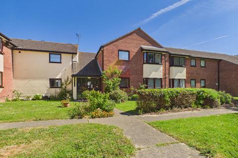 2 bedroom flat for sale, Olivers Court, Olivers Close, Clacton-On-Sea CO15