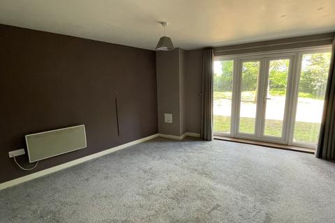 2 bedroom flat for sale, 2 Rossby, Berkshire, RG2 9FS