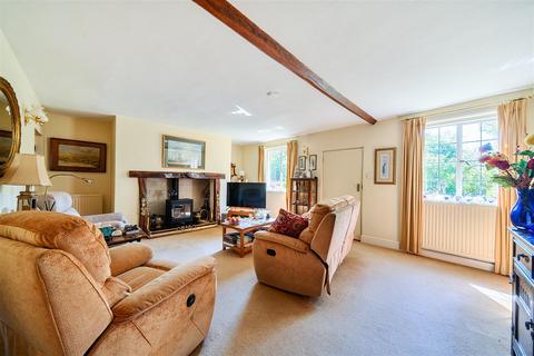 3 bedroom cottage for sale, Petworth Road, Haslemere