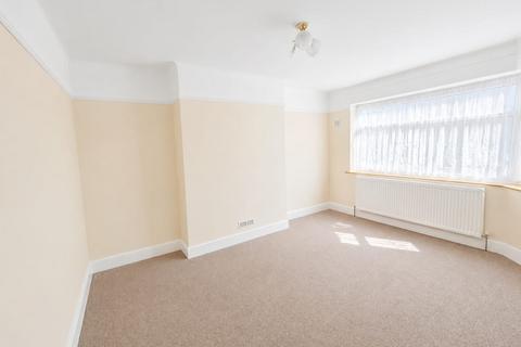 3 bedroom semi-detached house to rent, Parkside Avenue, SOUTHAMPTON