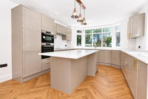 4 bedroom semi-detached house for sale, Upland Road, Sutton SM2