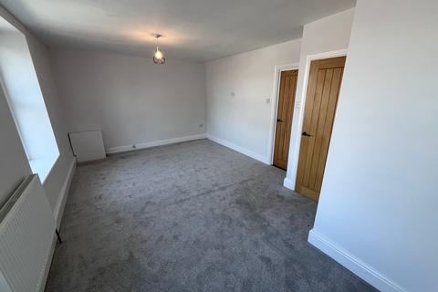 2 bedroom maisonette to rent, 23B Mill Street Gowerton Swansea