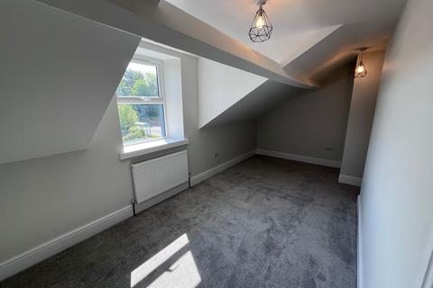 2 bedroom maisonette to rent, 23B Mill Street Gowerton Swansea