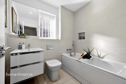 1 bedroom ground floor flat for sale, Burstow Grove, Horley