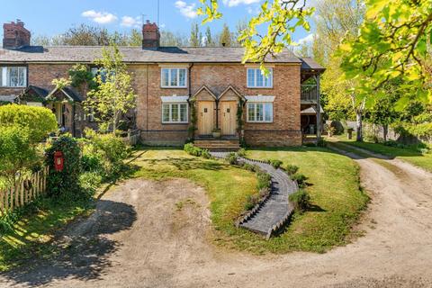 3 bedroom semi-detached house for sale, Ladbroke Road, Bishops Itchington, Southam