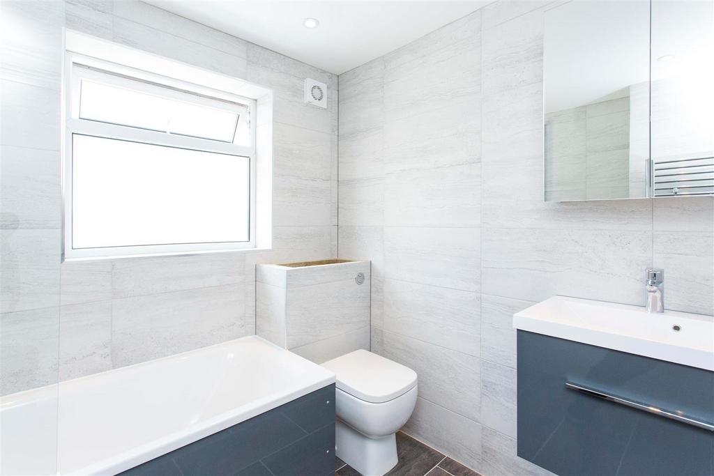 House in London - View 3