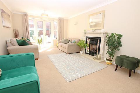 5 bedroom detached house for sale, Quintonside, Grange Park